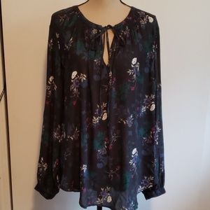 Torrid sz 3 semi sheer fall blouse